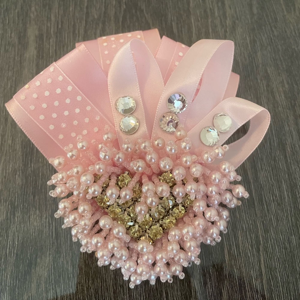 Pink pin